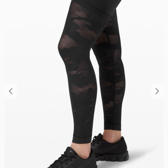 NEW Lululemon Sheer Will HR Camo Tight in Black - Picture 2 of 8